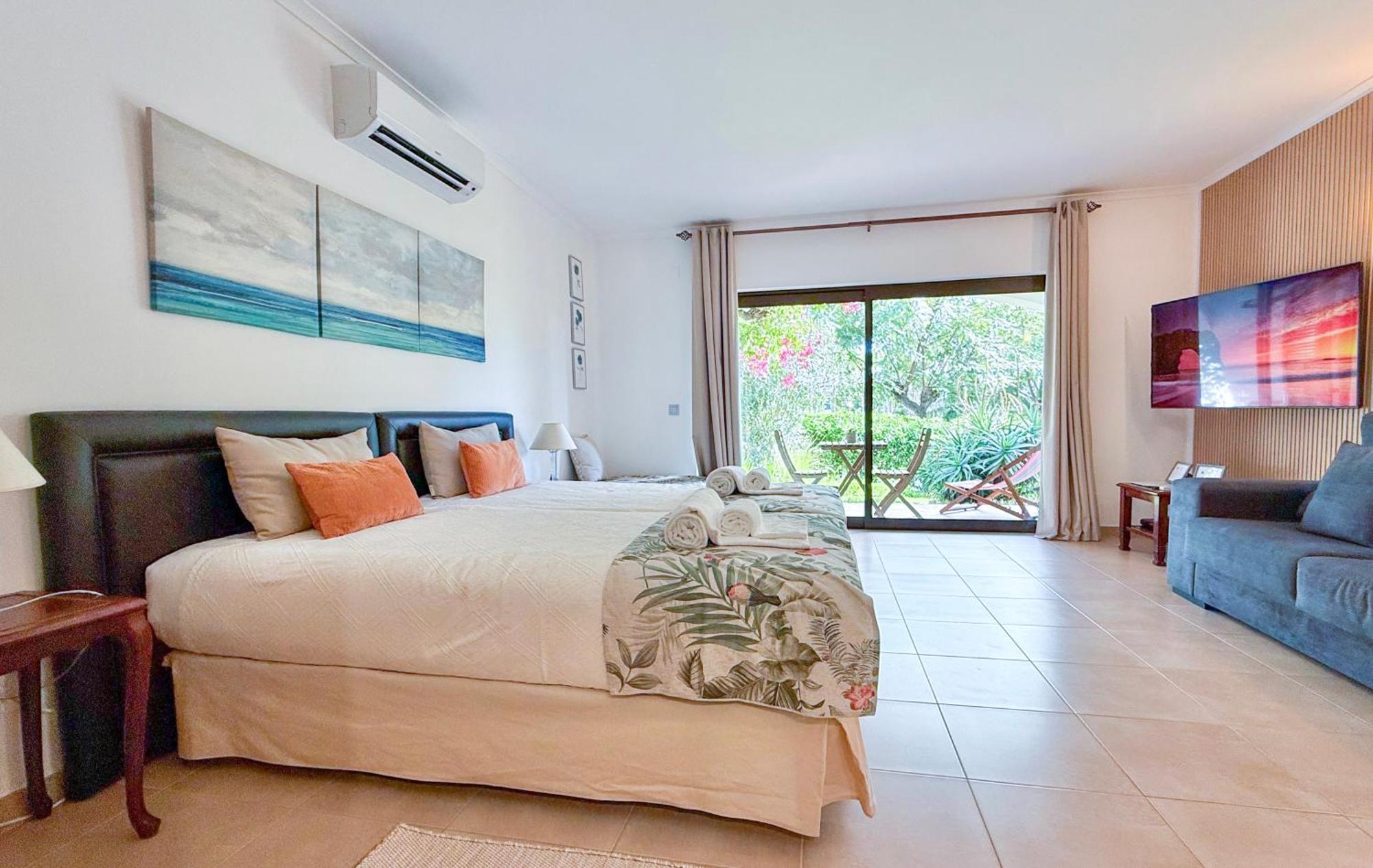 Coastal Retreat With Pool And Beach Access By Drago Rentals Albufeira Esterno foto