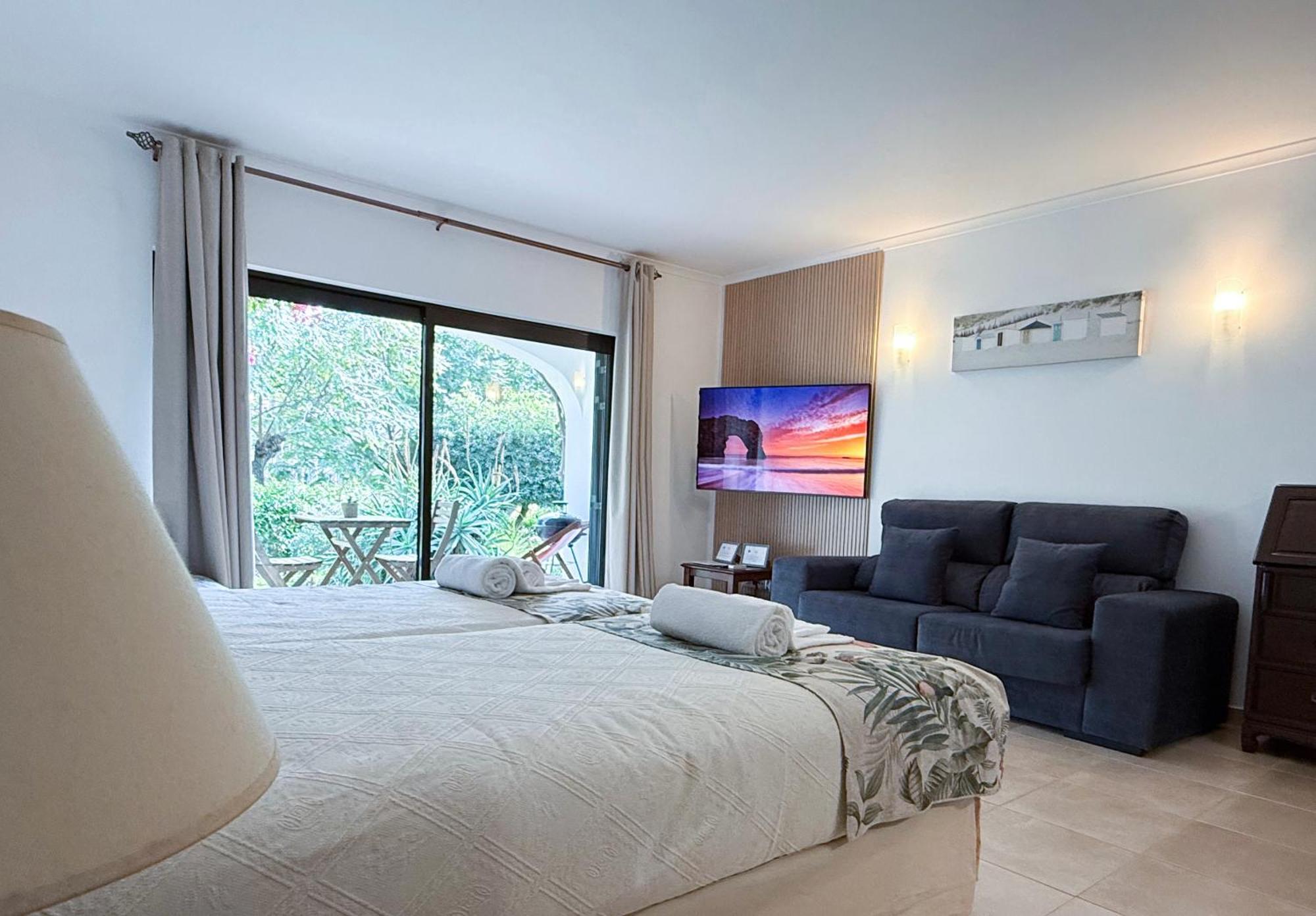 Coastal Retreat With Pool And Beach Access By Drago Rentals Albufeira Esterno foto